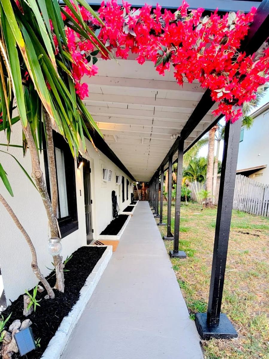 Beach Bungalow By The Sea 1 ココアビーチ エクステリア 写真